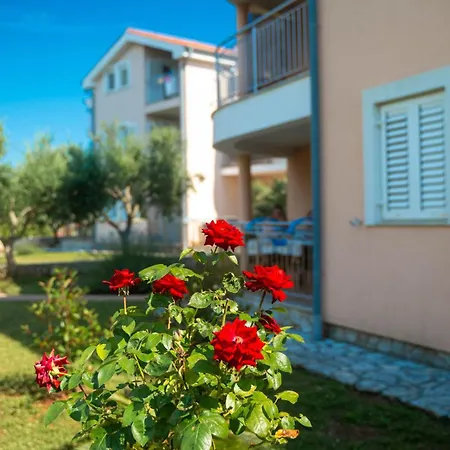 Mare & Mons Seafront Apartamento