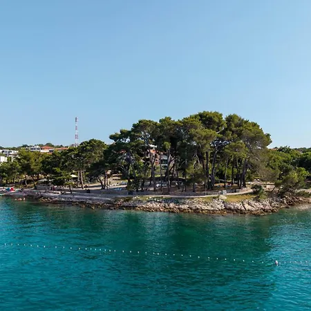 Mare & Mons Seafront