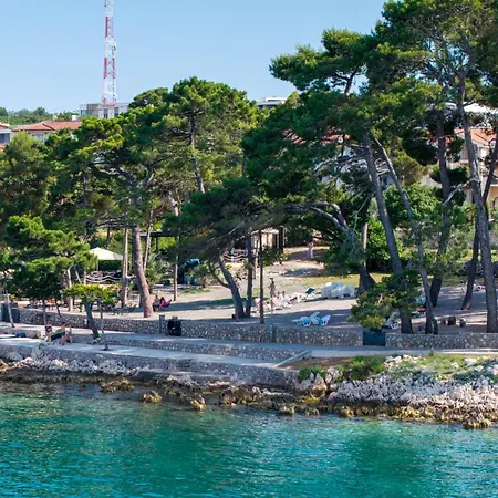 Mare & Mons Seafront *