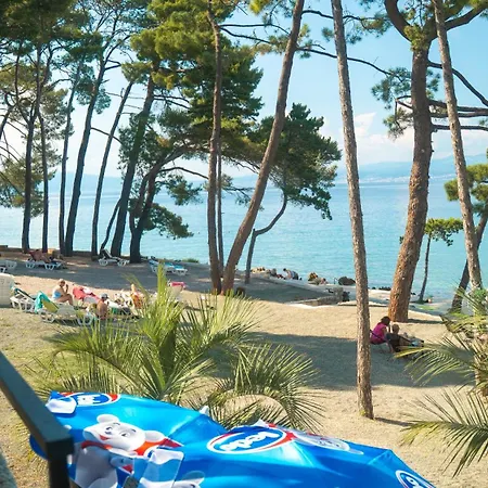 Mare & Mons Seafront