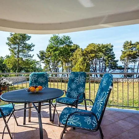 Mare & Mons Seafront Apartamento Malinska