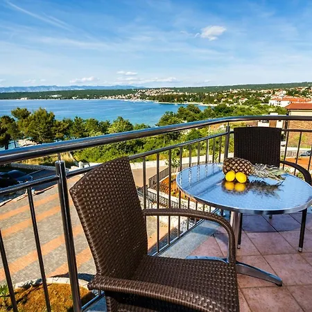 Mare & Mons Seafront