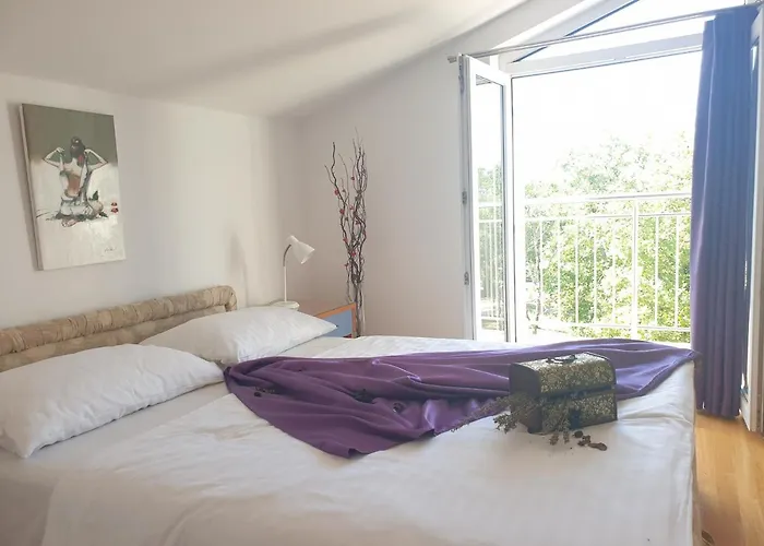 Mare & Mons Seafront Apartamento Malinska