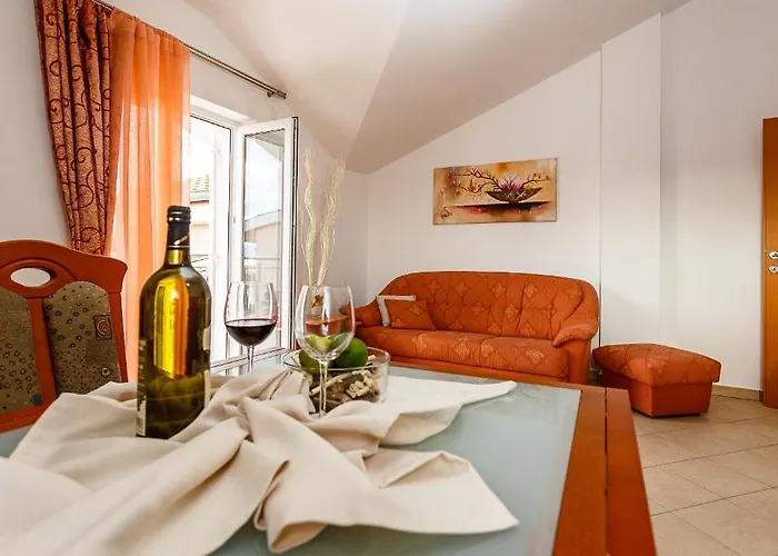 Mare & Mons Seafront Apartamento *