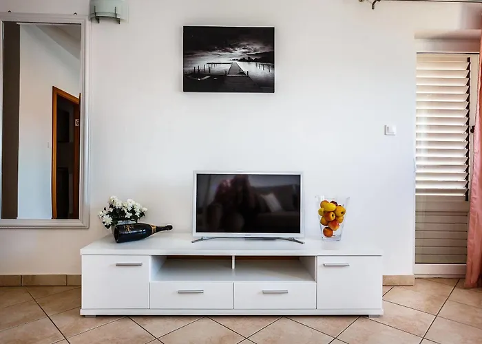 Mare & Mons Seafront Apartamento *