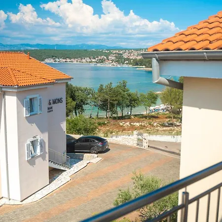 Mare & Mons Seafront Apartment