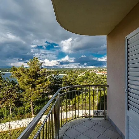Apartment Mare & Mons Seafront Malinska