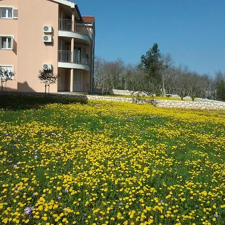 Mare & Mons Seafront * Malinska