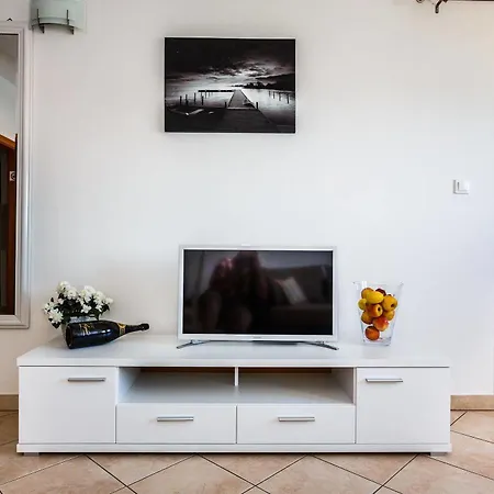 Mare & Mons Deluxe Apartment *