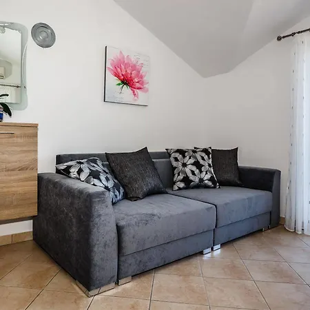 Mare & Mons Deluxe Apartment Malinska