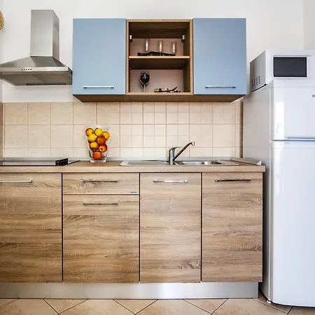 Mare & Mons Seafront Malinska