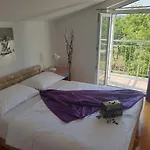 Mare & Mons Seafront Appartement *