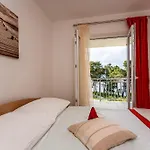 Mare & Mons Seafront Appartement *