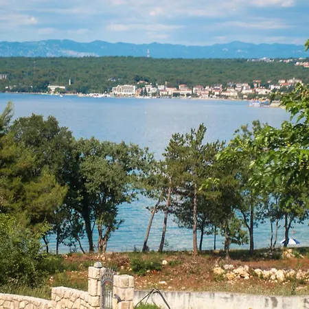Mare & Mons Seafront Apartment *