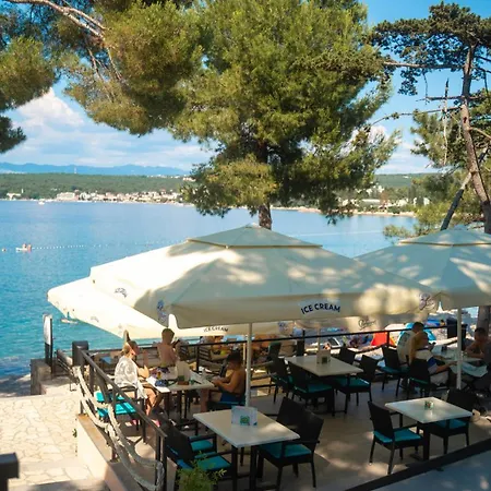 Mare & Mons Seafront