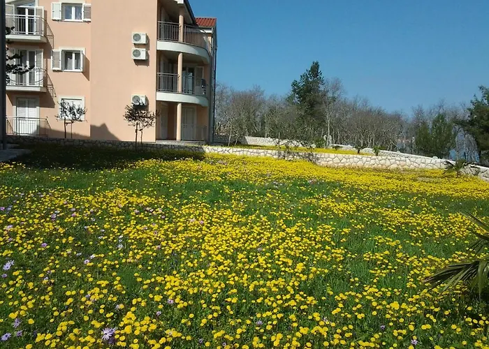 Mare & Mons Seafront * Malinska