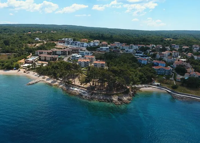 Mare & Mons Seafront Malinska