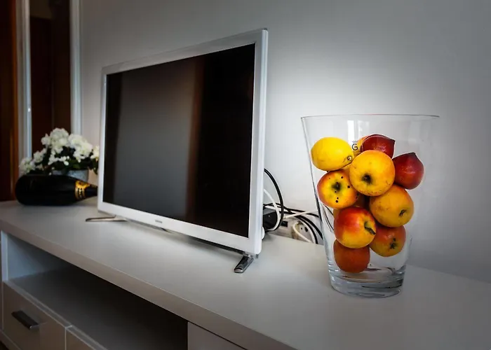 Mare & Mons Seafront *